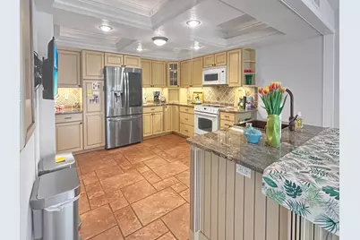 3400 Twin Lakes Terrace #201, Fort Pierce, FL 34951 - Photo 3