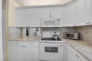 13889 Royal Palm Ct, Delray Beach, FL 33484 - Photo 13