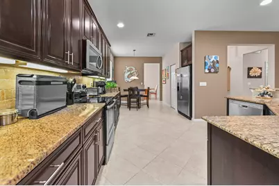 10699 Ivanhoe Lane, Wellington, FL 33414 - Photo 19