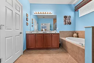 10699 Ivanhoe Ln, Wellington, FL 33414 - Photo 27