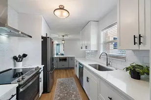 1401 N Lake Ct, West Palm Beach, FL 33406 - Photo 3