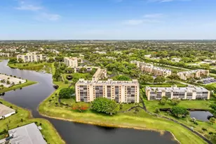 7076 Huntington Ln, Delray Beach, FL 33446 - Photo 5