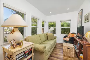 324 Pilgrim Rd, West Palm Beach, FL 33405 - Photo 9