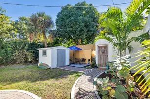 324 Pilgrim Rd, West Palm Beach, FL 33405 - Photo 13