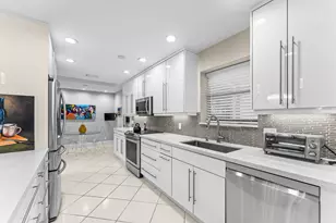 37 Clubhouse Ln, Boynton Beach, FL 33436 - Photo 15