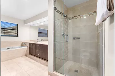 37 Clubhouse Lane, Boynton Beach, FL 33436 - Photo 27