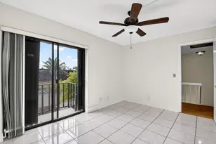 136 Woodland Rd, Palm Springs, FL 33461 - Photo 23