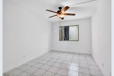 136 Woodland Road, Palm Springs, FL 33461 - Photo 35