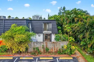 136 Woodland Rd, Palm Springs, FL 33461 - Photo 37