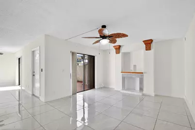 136 Woodland Road, Palm Springs, FL 33461 - Photo 15