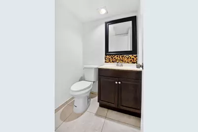 136 Woodland Road, Palm Springs, FL 33461 - Photo 17
