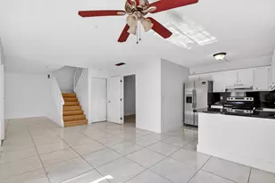 136 Woodland Rd, Palm Springs, FL 33461 - Photo 7