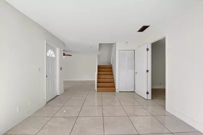 136 Woodland Road, Palm Springs, FL 33461 - Photo 7