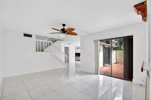 136 Woodland Rd, Palm Springs, FL 33461 - Photo 13