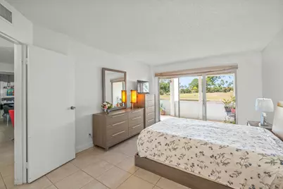 3871 Via Poinciana #104, Lake Worth, FL 33467 - Photo 7