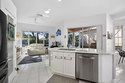 951 Augusta Pointe Drive, Palm Beach Gardens, FL 33418 - Photo 15