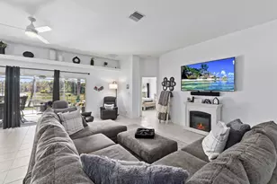 524 SW Cyrilla Trail SW, Port Saint Lucie, FL 34953 - Photo 15