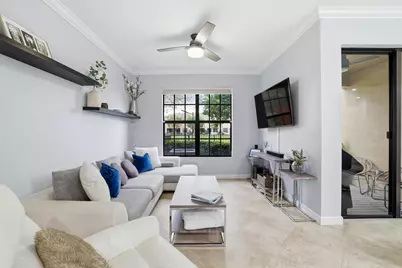 10457 Wellington Parc Drive, Wellington, FL 33449 - Photo 9