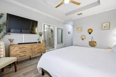 10457 Wellington Parc Drive, Wellington, FL 33449 - Photo 13