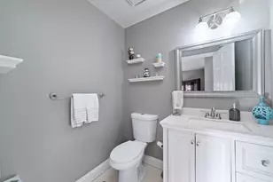 1045 Raintree Ln, Wellington, FL 33414 - Photo 13