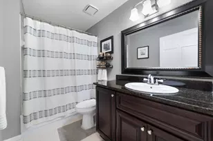 1045 Raintree Ln, Wellington, FL 33414 - Photo 19