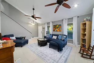 1045 Raintree Ln, Wellington, FL 33414 - Photo 5