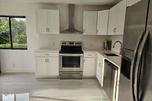 5246 Fountains Dr S, Lake Worth, FL 33467 - Photo 3