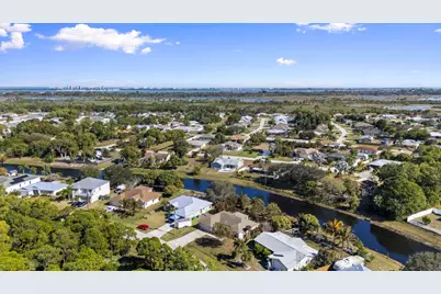 2373 SE Rock Springs Drive, Port Saint Lucie, FL 34952 - Photo 35