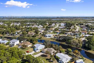 2373 SE Rock Springs Dr, Port Saint Lucie, FL 34952 - Photo 35