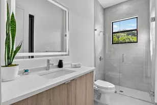 8366 Essex Country Clb Dr, Boca Raton, FL 33434 - Photo 21