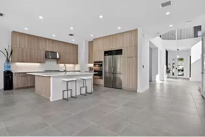 8366 Essex Country Club Drive, Boca Raton, FL 33434 - Photo 13