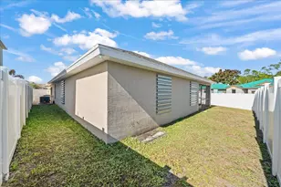 340 Palm Breezes Dr, Fort Pierce, FL 34945 - Photo 29