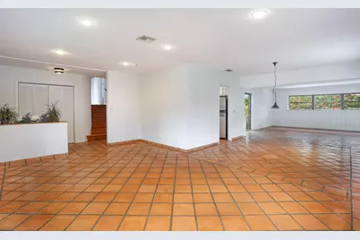 121 Costello Road, West Palm Beach, FL 33405 - Photo 3