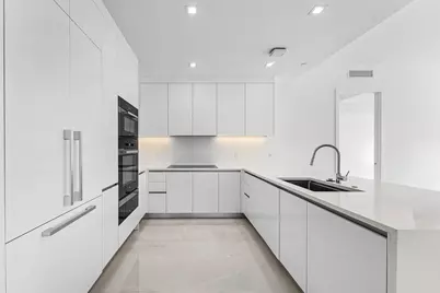 220 Lake Shore Drive #304, Lake Park, FL 33403 - Photo 7