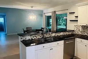 12404 Old Country Rd S, Wellington, FL 33414 - Photo 9