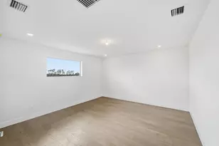 10140 Royal Ascot Ave, Lake Worth, FL 33449 - Photo 17