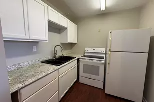 141 Bedford F, West Palm Beach, FL 33417 - Photo 3