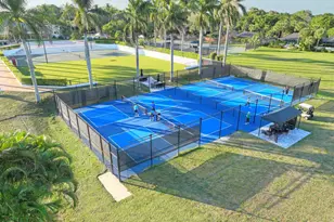 2248 Las Casitas Dr, Wellington, FL 33414 - Photo 45