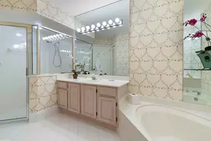 2248 Las Casitas Dr, Wellington, FL 33414 - Photo 23