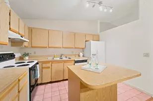 4413 Woodstock Dr, West Palm Beach, FL 33409 - Photo 9