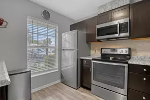 553 Covered Bridge Blvd, Lake Worth, FL 33467 - Photo 5