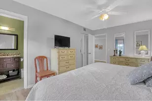 553 Covered Bridge Blvd, Lake Worth, FL 33467 - Photo 9