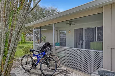 553 Covered Bridge Boulevard, Lake Worth, FL 33467 - Photo 19