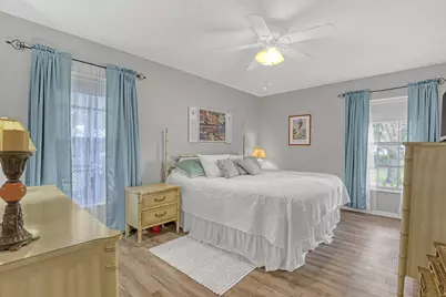 553 Covered Bridge Boulevard, Lake Worth, FL 33467 - Photo 11