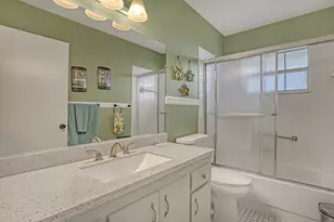 553 Covered Bridge Blvd, Lake Worth, FL 33467 - Photo 17