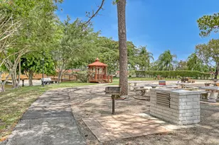 553 Covered Bridge Blvd, Lake Worth, FL 33467 - Photo 35