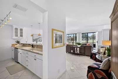 301 Old Meadow Way, Palm Beach Gardens, FL 33418 - Photo 11