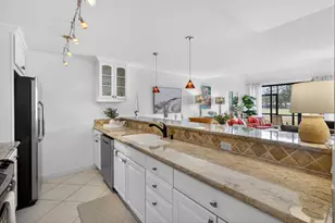 301 Old Meadow Way, Palm Beach Gardens, FL 33418 - Photo 15