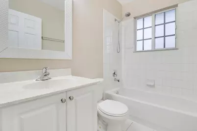 4170 Napoli Lake Drive, Riviera Beach, FL 33410 - Photo 23