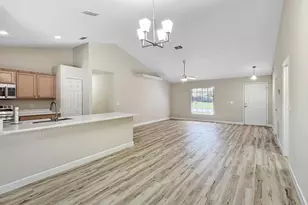 117 SW Glenwood Dr, Port Saint Lucie, FL 34984 - Photo 7